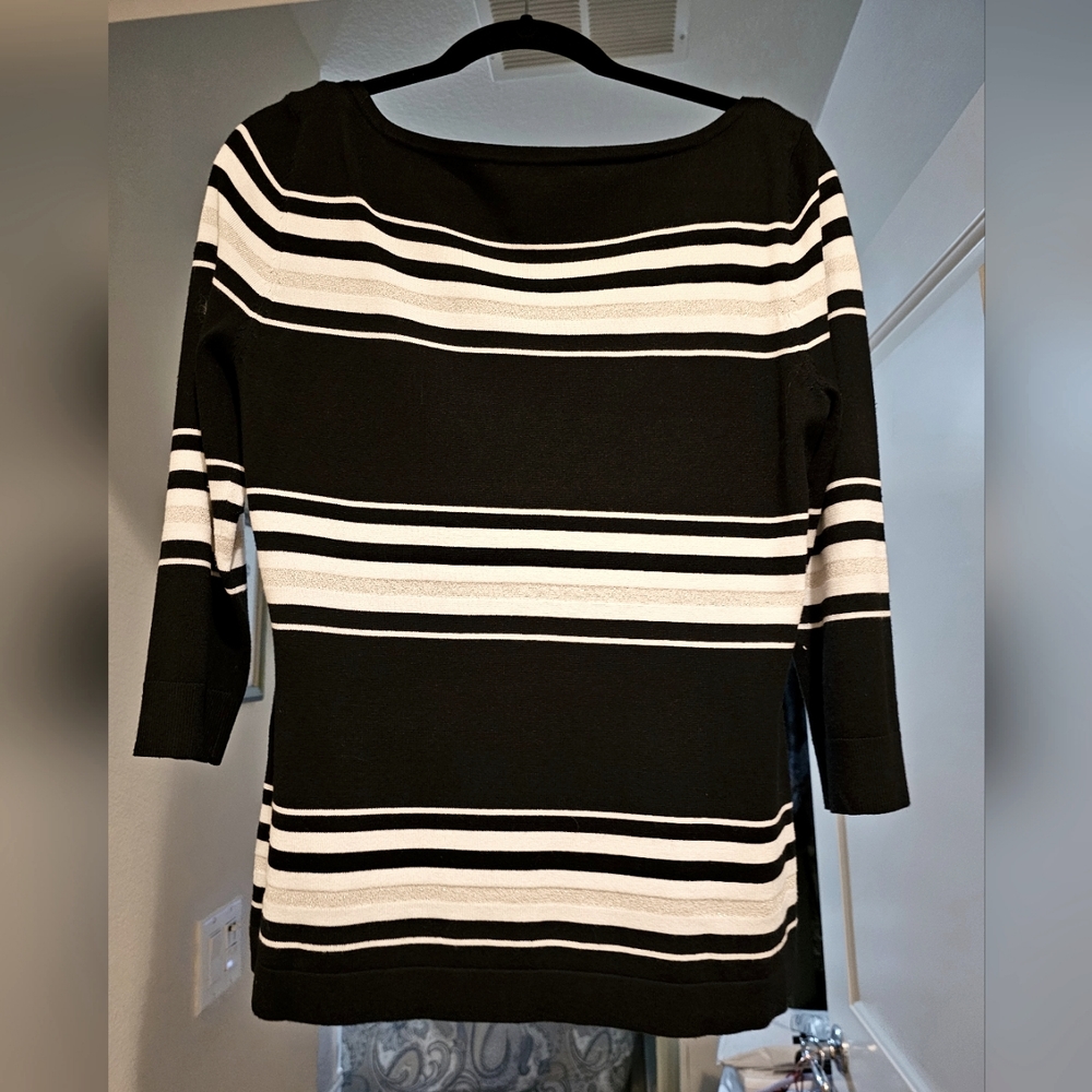 White House/Black Market pull over sweater